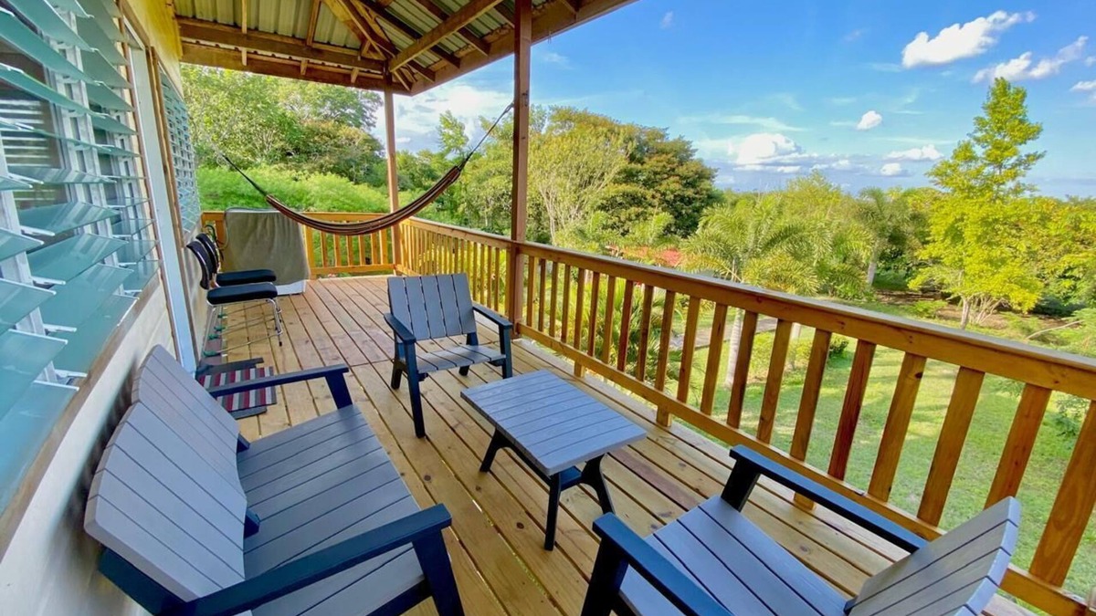 Armenia Cabin | King Suite Nature Getaway on Large Fruit Farm