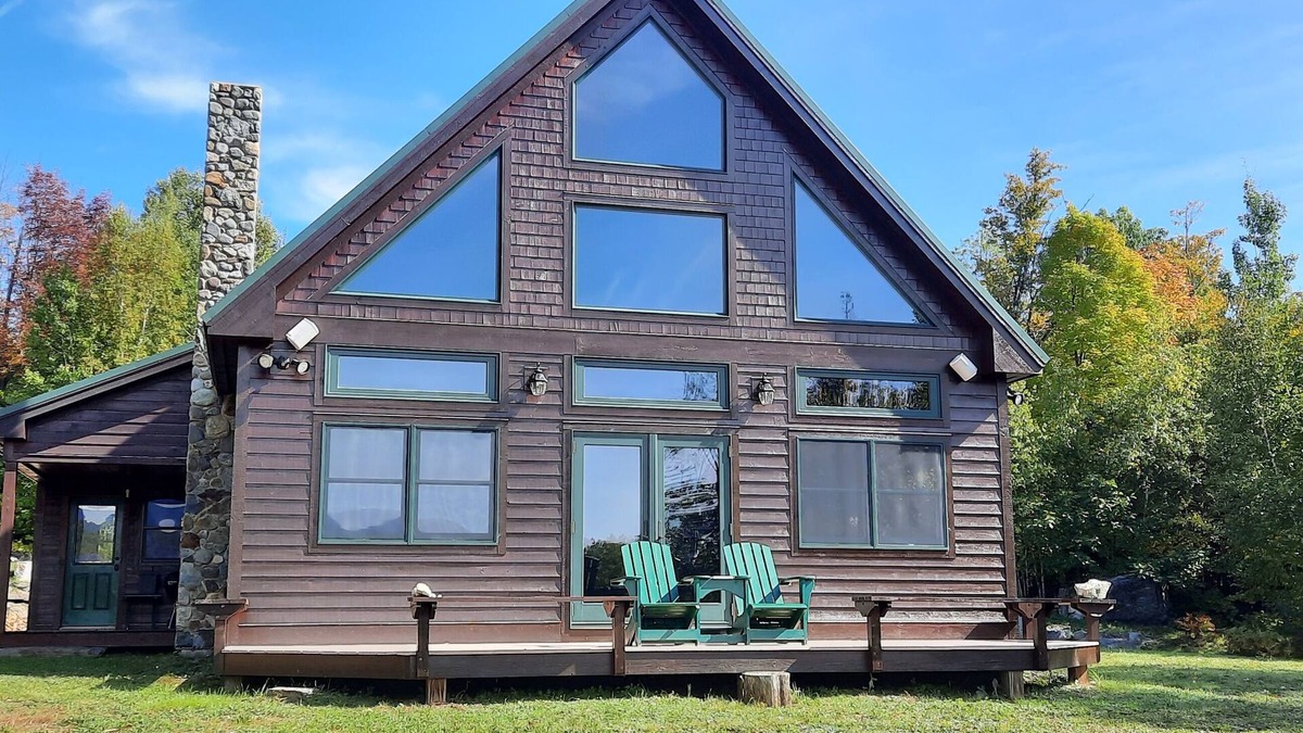 Kingfield House | Kingfield Kastle: Stunning Home near Sugarloaf