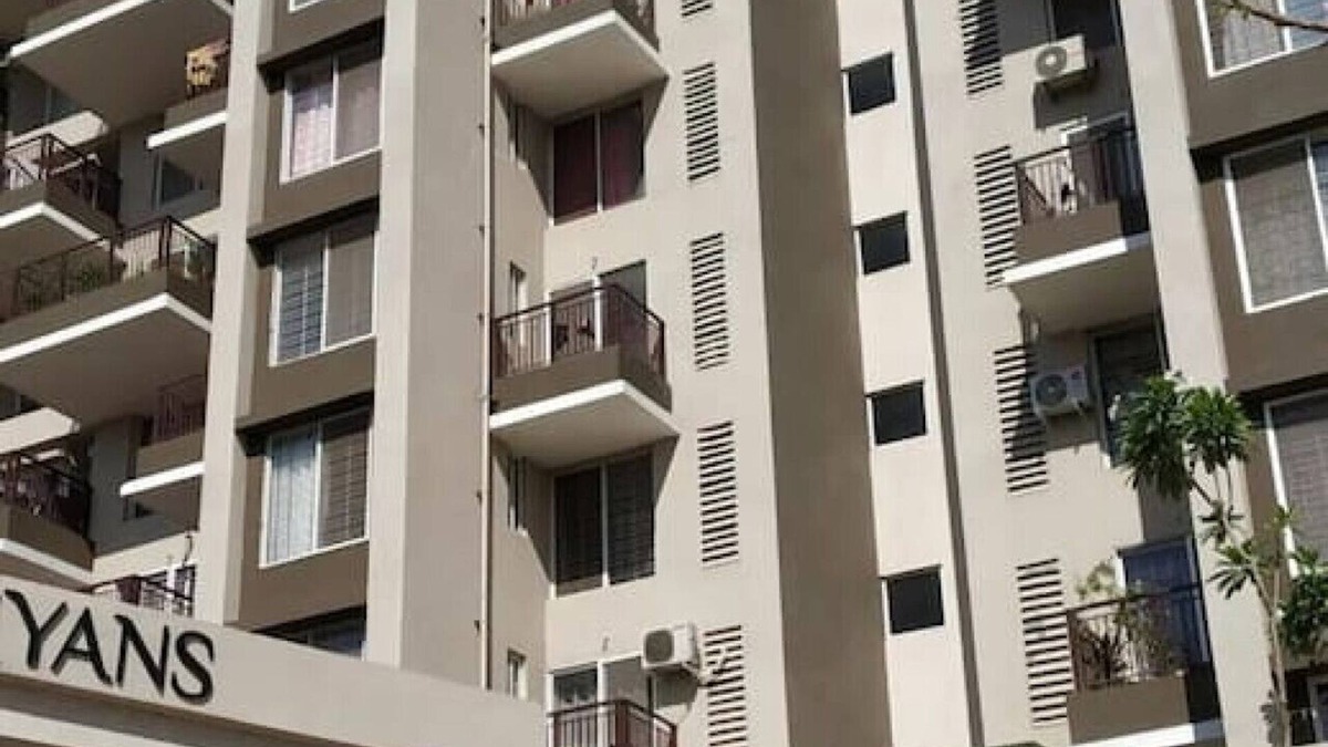 Pimpri - Chinchwad Condo | Kingfisher: 2BHK Modern AC Flat in Punawale, Pune