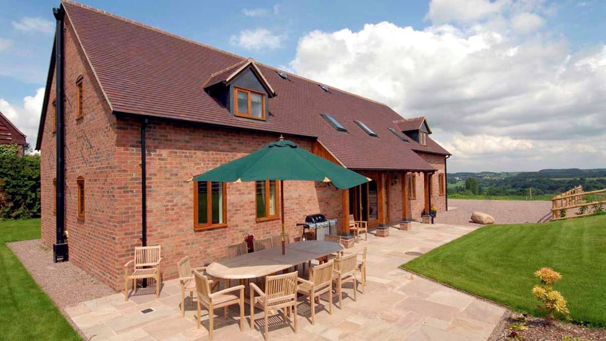 Chelmarsh Cottage | Kingfisher Cottage - sleeps 14 guests in 6 bedrooms