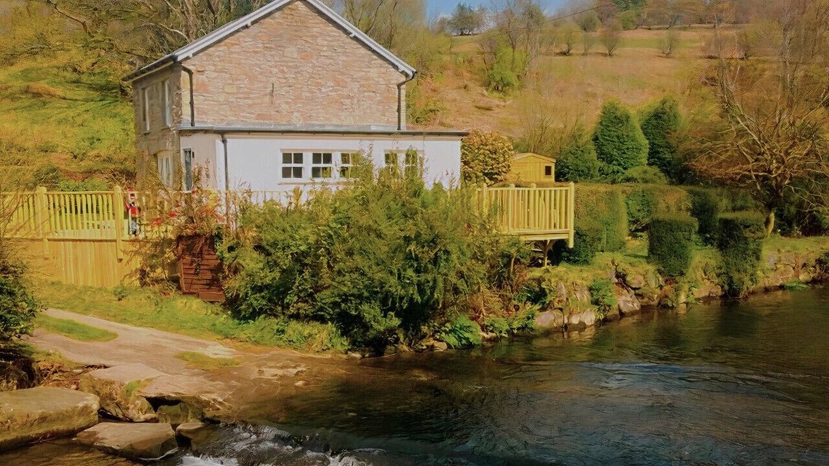 Bridgend House | Kingfisher River Retreat