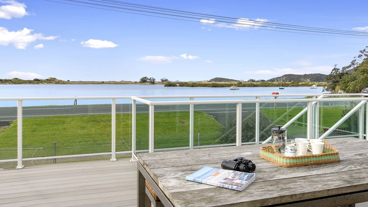 Ngunguru House | Kingfishers’ Landing – Ngunguru Holiday Unit