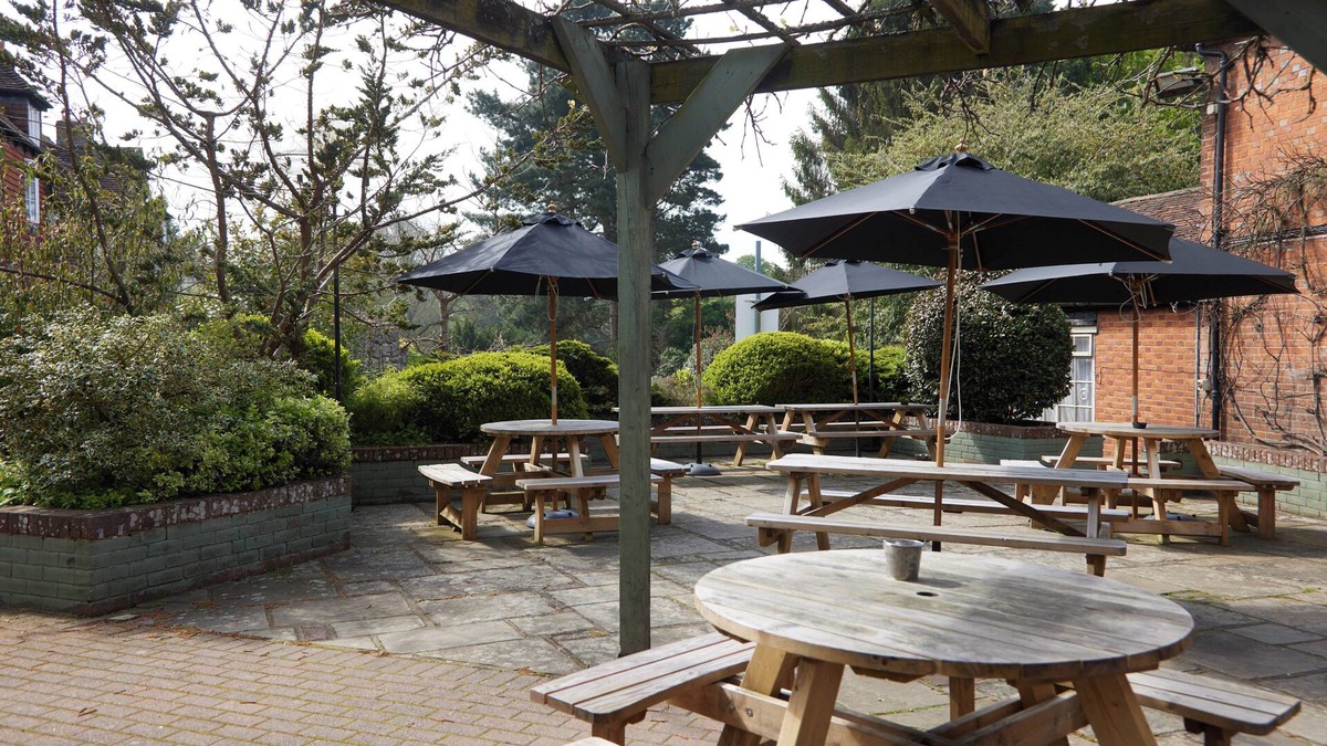Westerham Hotel | Kings Arms Hotel Westerham by Greene King Inns