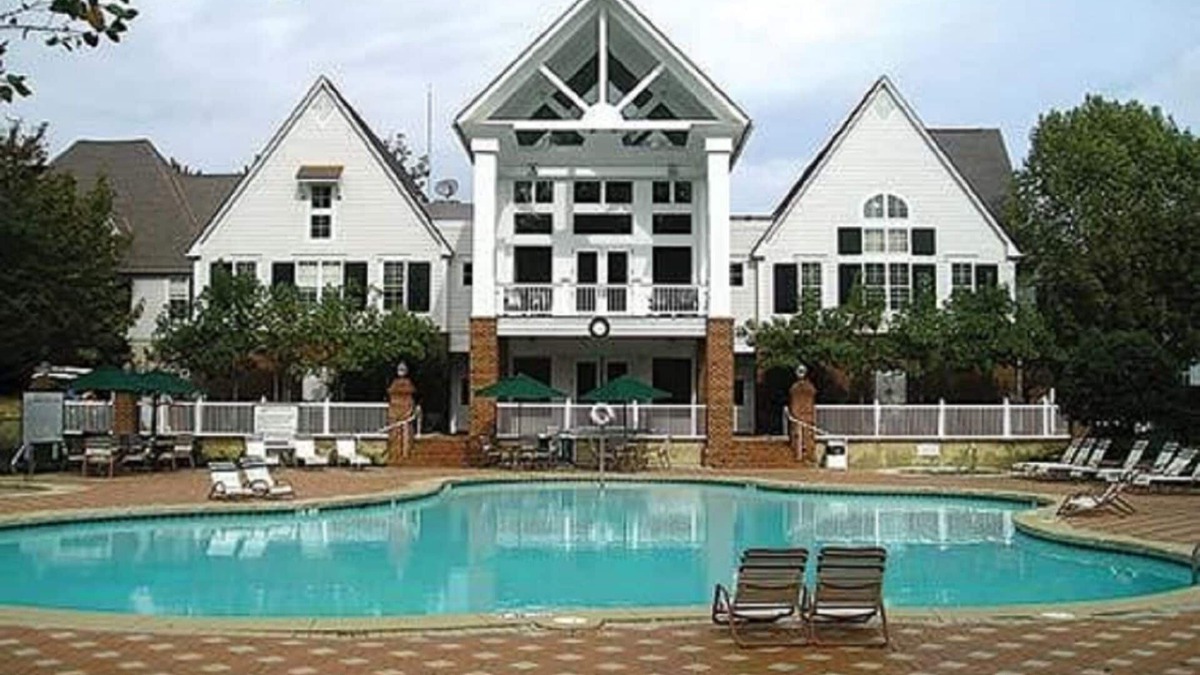 Lackey House | King’s Creek Plantation Resort @ Williamburg. Next to Water Country USA. 4BR/4BA