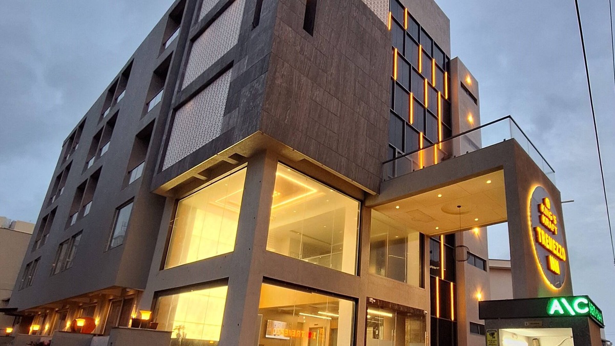 Somnath Hotel | Kings Kraft Tremezzo Inn Somnath
