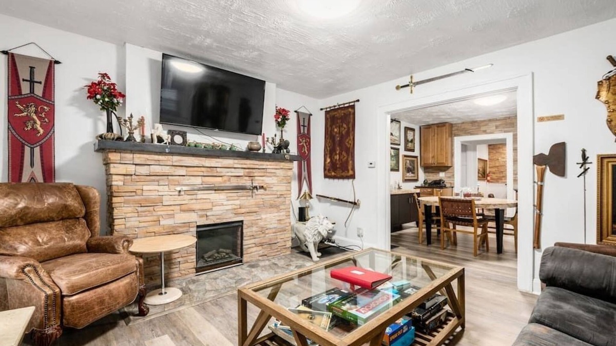 Weinland Park House | ★King’s Landing Duplex close to OSU/Short North ★