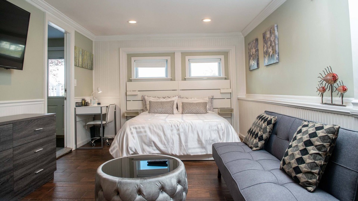 Kings Park Apartment | Kings Park Cozy Sanctuary For Traveling Professionals ( PET FRIENDLY )