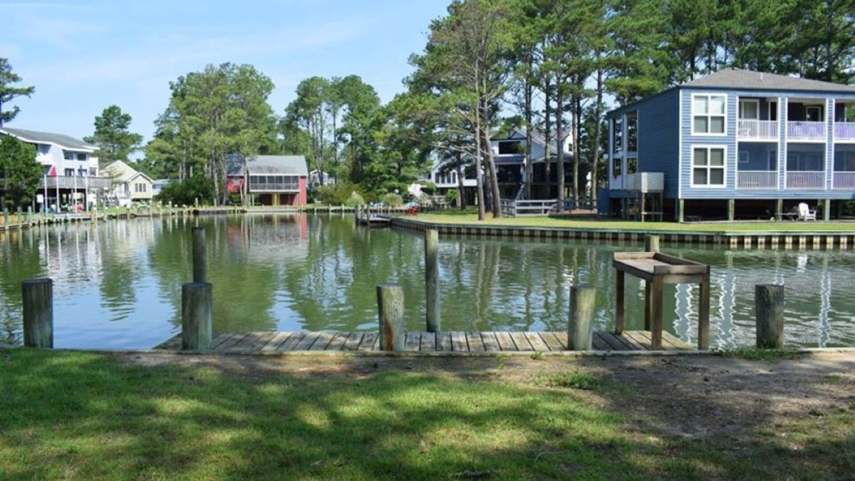 Deep Hole House | Kingslanding-Canal Front with Boat Dock!