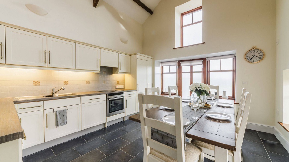 Mount Murray Cottage | Kingsley Cottage - countryside retreat that welcomes dogs