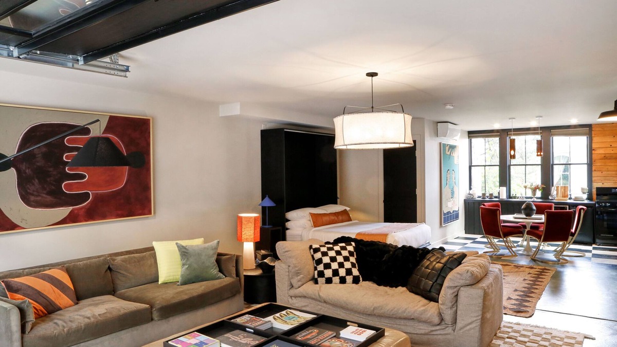 Connelly Bed & Breakfast | Kingston Carriage House
