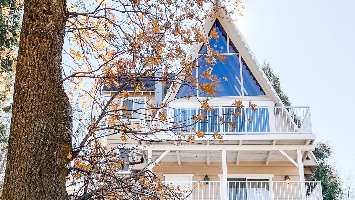 Cedar Glen Cabin | Kinship Cabin, Modern Cozy A-Frame with beautiful Lake Views.