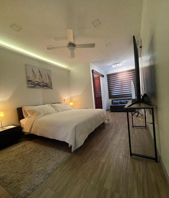 Simon Bolivar Apartment | Kiran Lodging Guayaquil