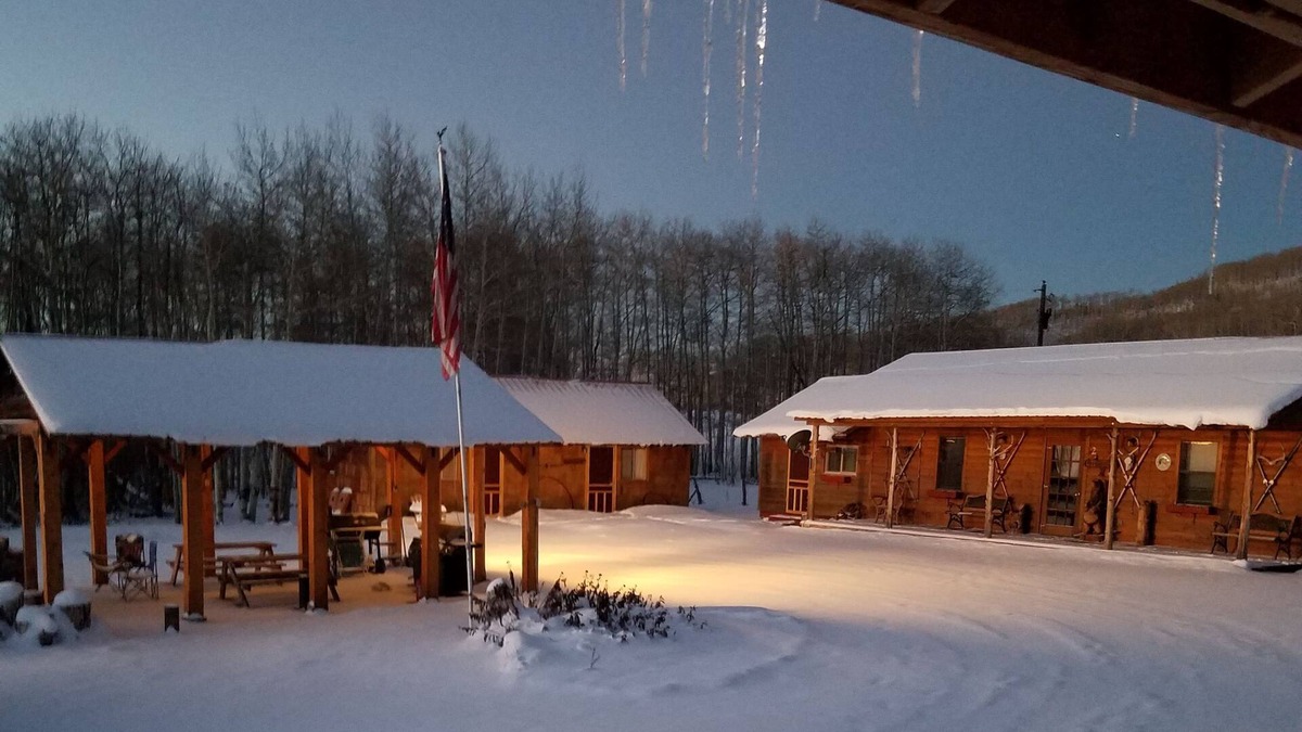 Cedaredge Cabin | Kiser Creek Cabins