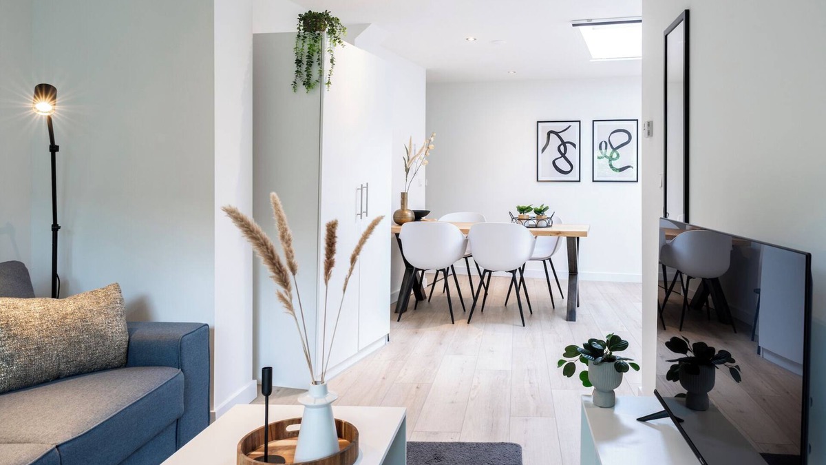 Strijp House | Kitchen, bathroom, garden, free parking, family friendly