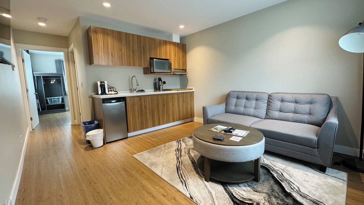 Kitimat Hotel | Kitimat River Motel & Suites