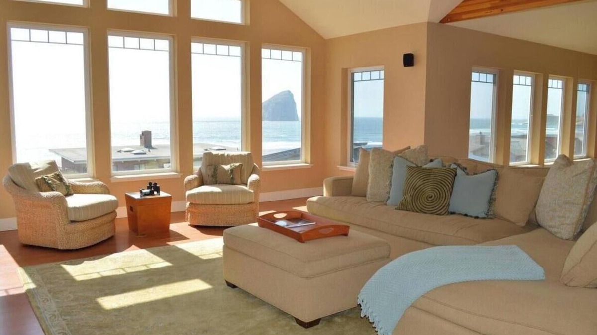 Kiwanda Shores House | Kiwanda Kove In Pacific City With Amazing Views Of Ocean