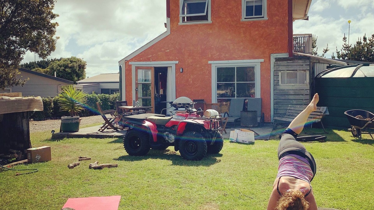 Waitarere Beach House | Kiwi Bach - walk to beach