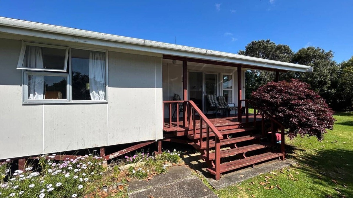 Matapouri Apartment | Kiwi Classic - Matapouri Bay