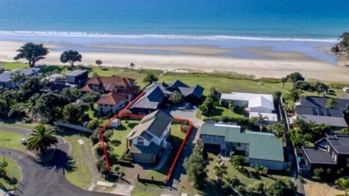 Matarangi Cottage | Kiwi Kuta with direct beach access -Matarangi Home