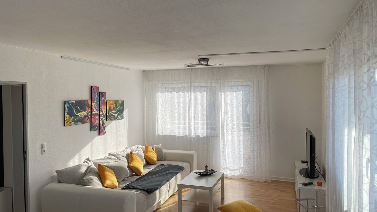 Kaiserslautern Apartment | KL11: Modern 2-bedroom penthouse with 270° rooftop views in Kaiserslautern.