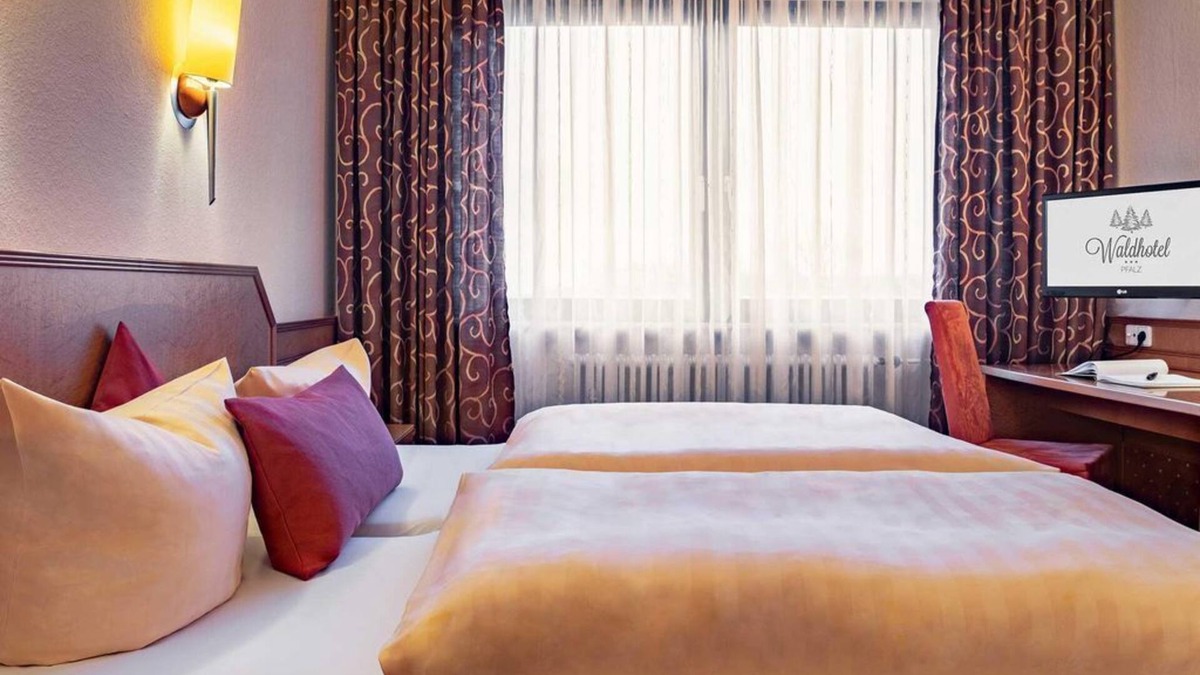 Eisenberg Bed & Breakfast | Klassik Dopppelzimmer - Waldhotel