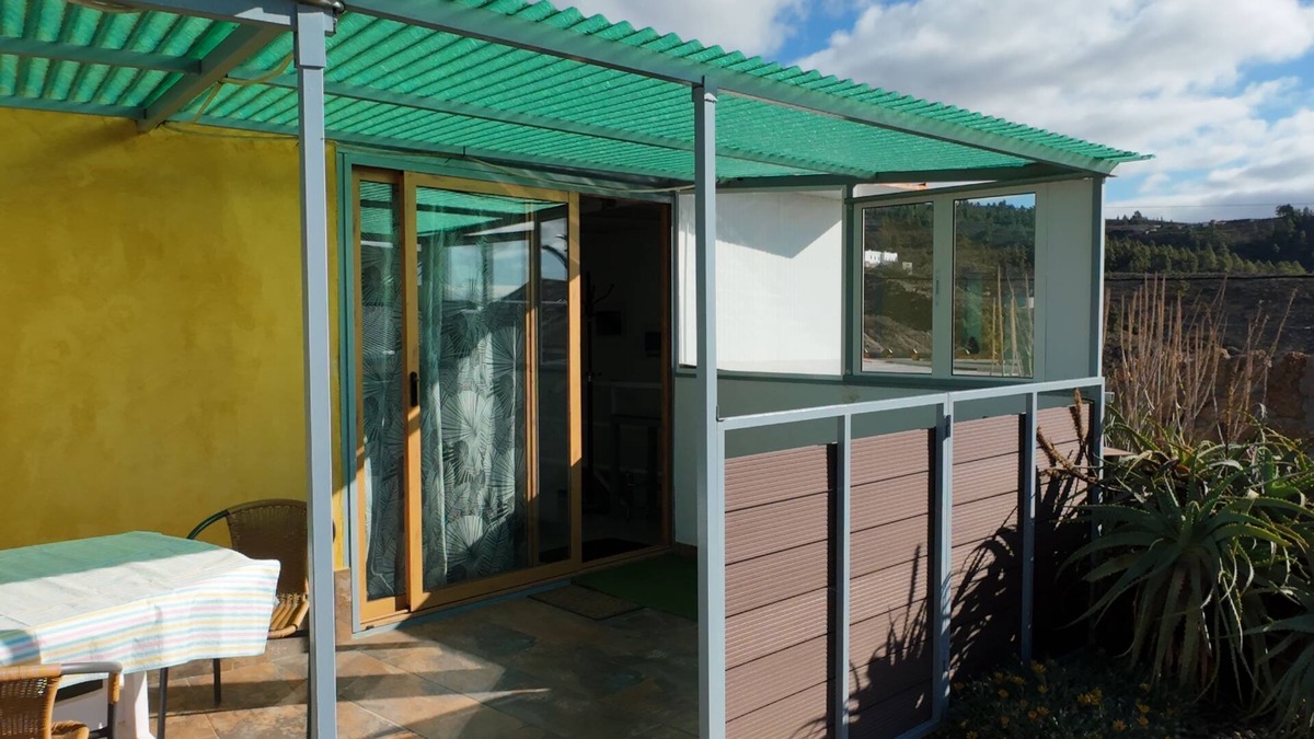 Granadilla de Abona House | Kleines Ruhiges Duplex Ferienhaus mit Sonnenterasse , Garten und Liegeflaeche