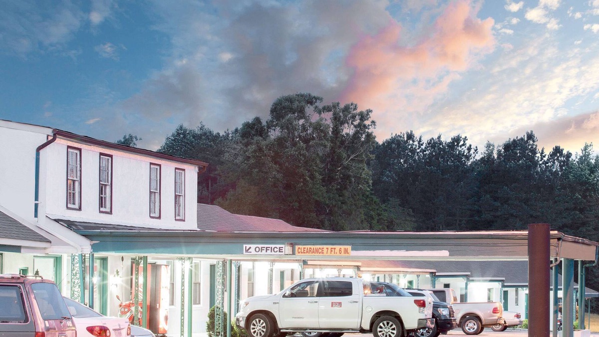 Emporia Hotel | Knights Inn Emporia