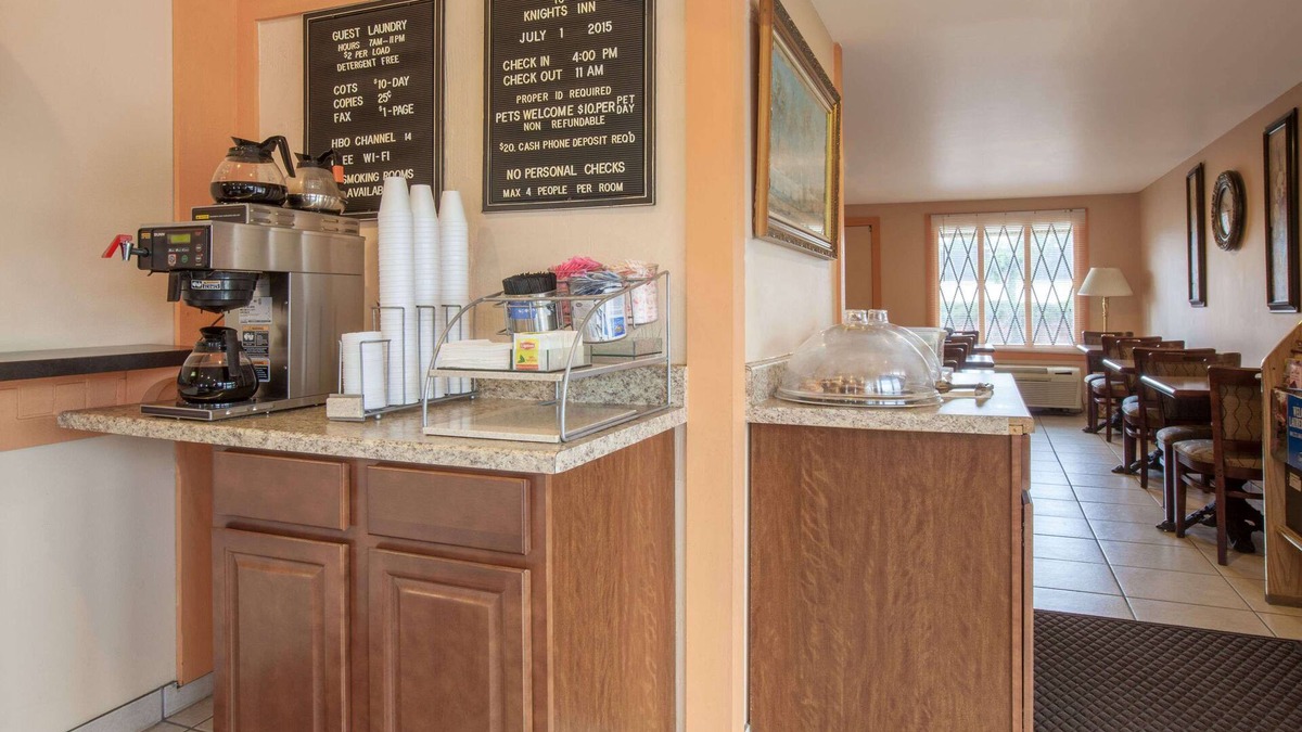 South Greensburg Hotel | Knights Inn Greensburg