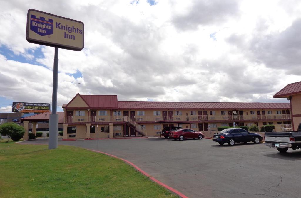 Phoenix Hotel | Knights Inn Phoenix at N Black Canyon Hwy