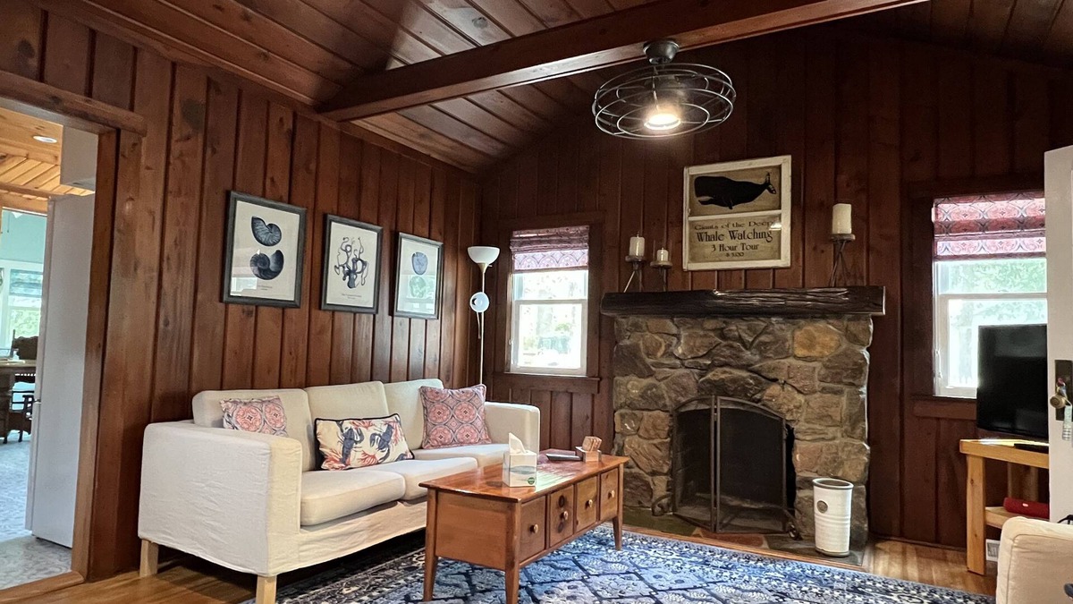 Cedarcroft House | Knotty Pine by the Shoreline