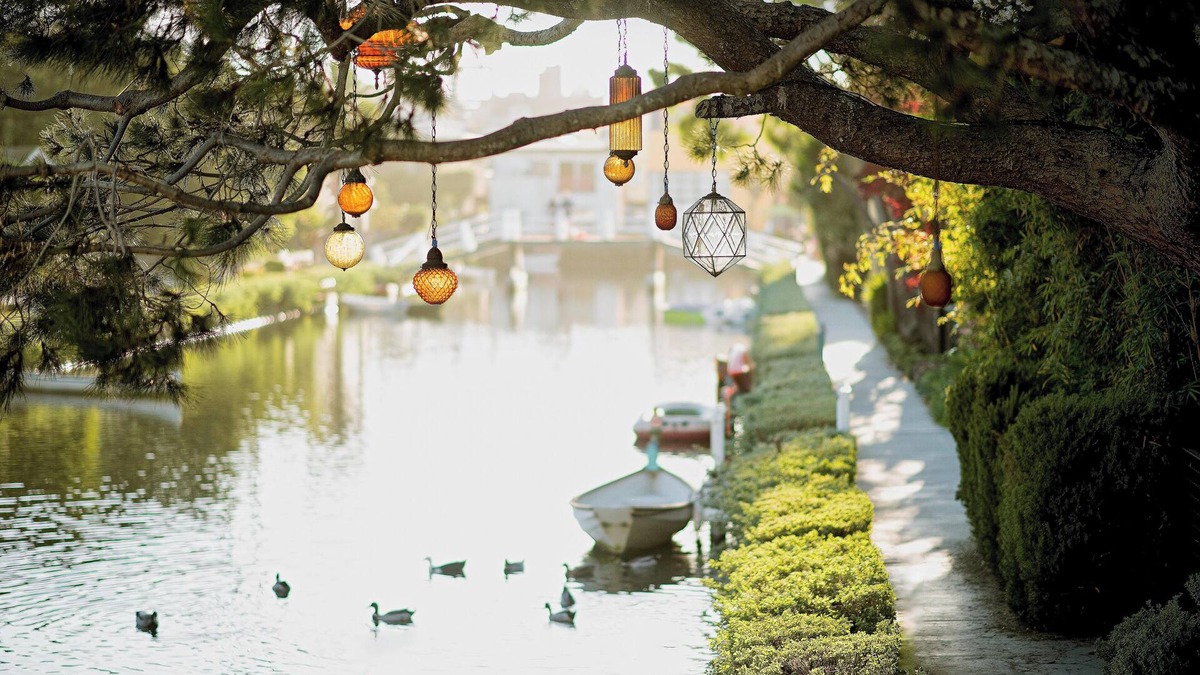 Hayden Island House | Known as the City of Roses and Beertown and home!
