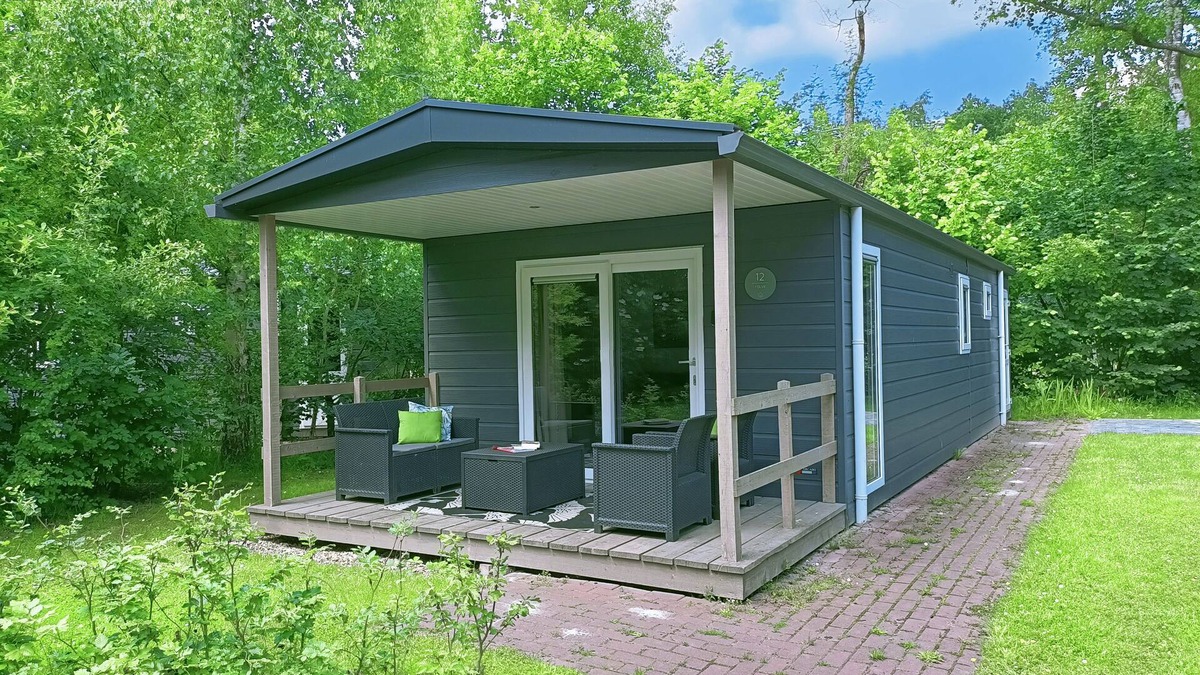 Municipality of Ooststellingwerf Ski Chalet | Knus 4 Persoons Chalet met 4 Leenfietsen Nabij Natuurgebieden