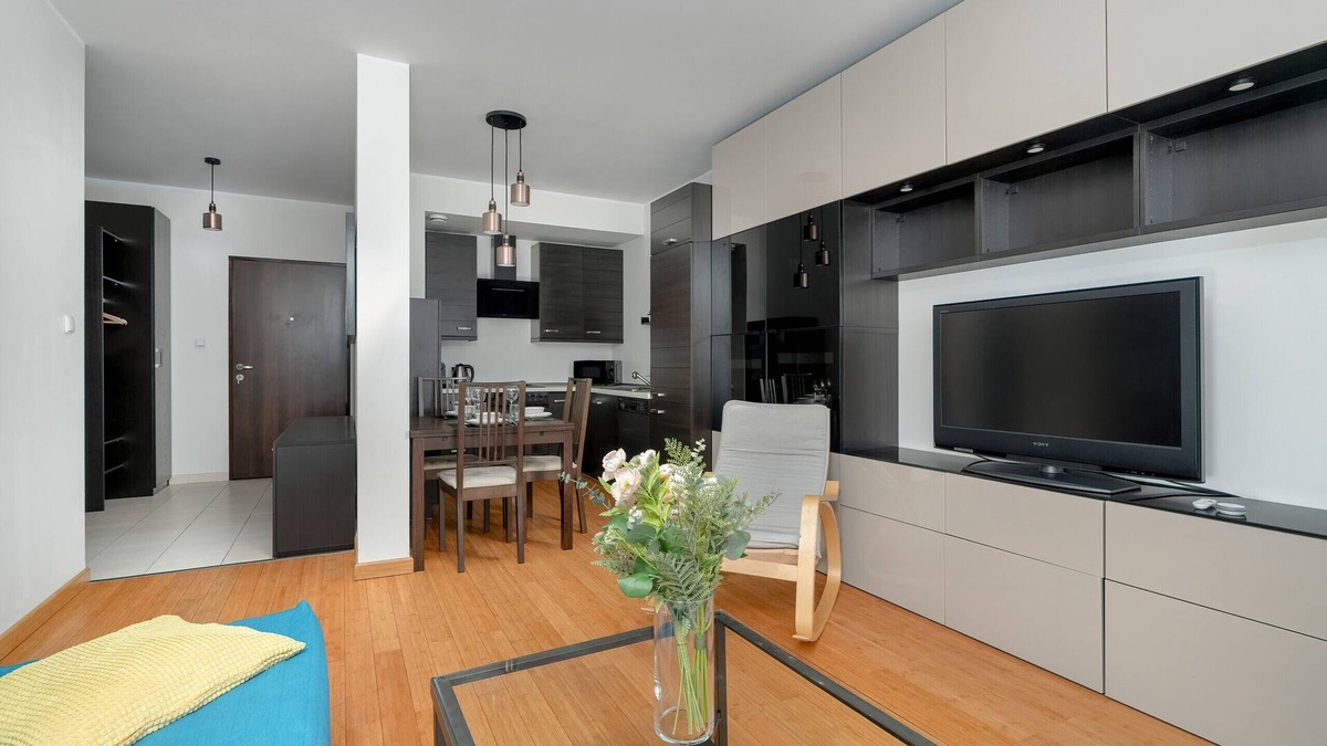 Jezyce Apartment | Kościelna 33a | elevator, Smart Tv| Poznań