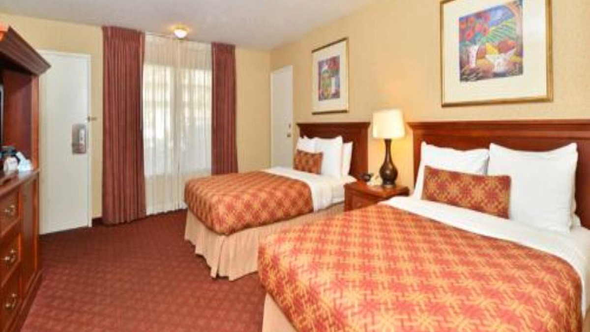 Sabetha Hotel | Koch Motel Sabetha, KS By OYO