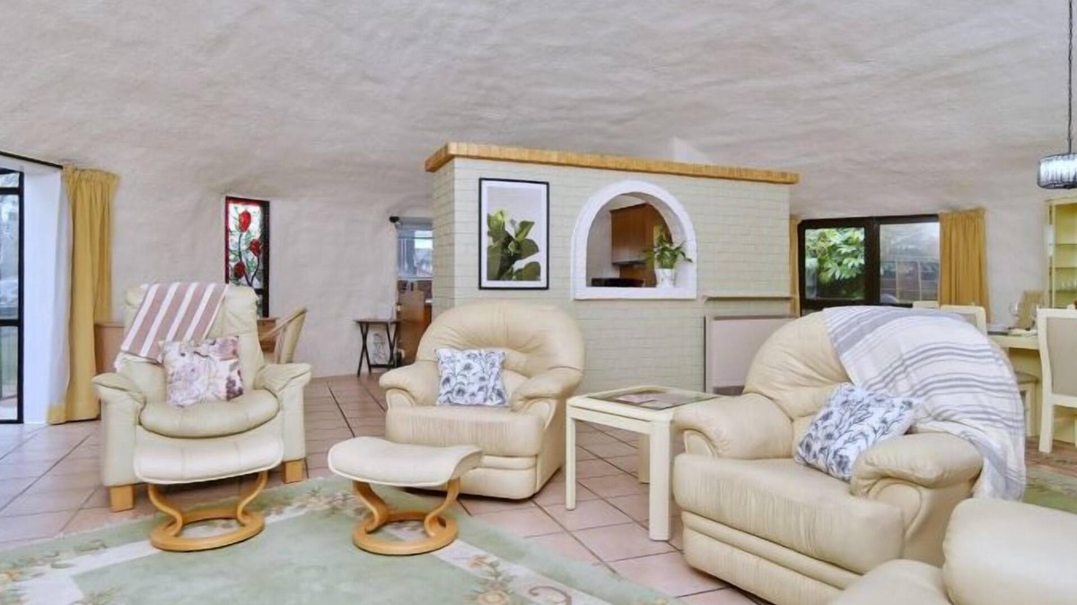 Burnside Apartment | Koepel House-Unique dome shaped holiday home