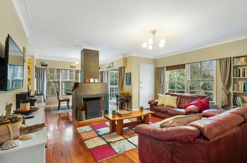 St. Heliers House | Kohi Family Home With Netflix l Gardens View