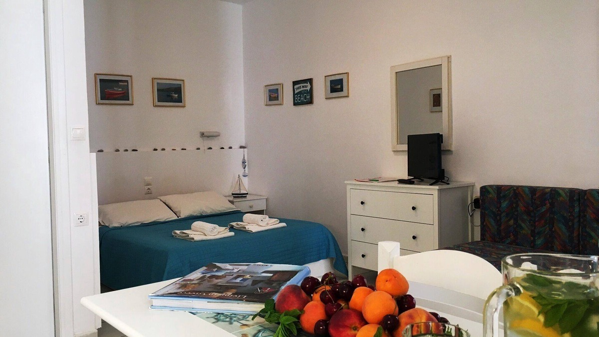 Kokkini Chani Apartment | Kokkini Hani: Lovely Studio 1-3 persons, 150 meters from the sandy beach.