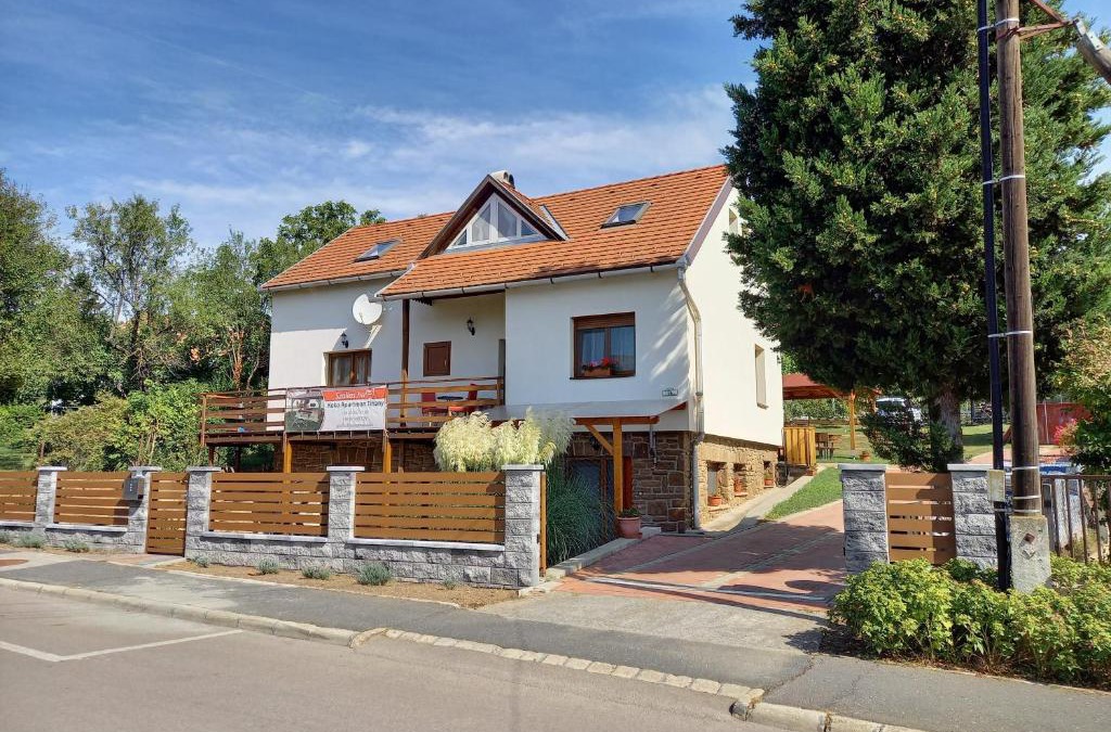 Tihany Apartment | Koko Apartman