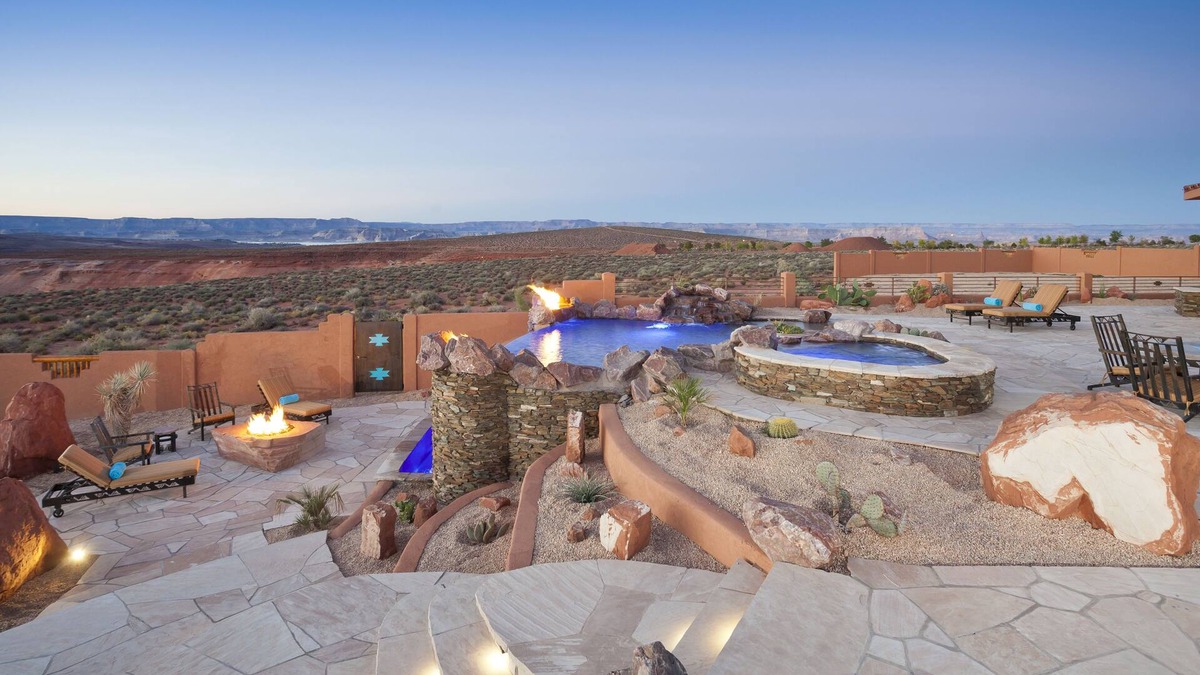 Page House | KOKOPELLI HOUSE-Enchanting/Luxurious Desert Southwestern Home w/Panoramic views!