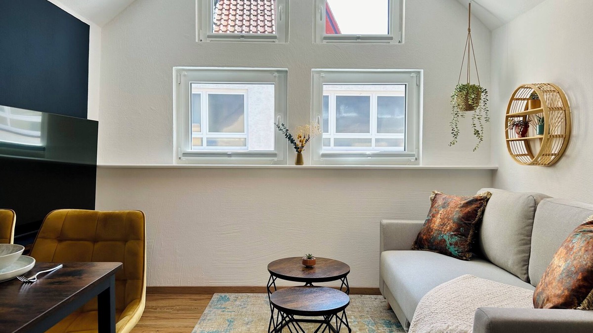Wehrda Apartment | Kolibri - Design Maisonette with Switch & Streaming