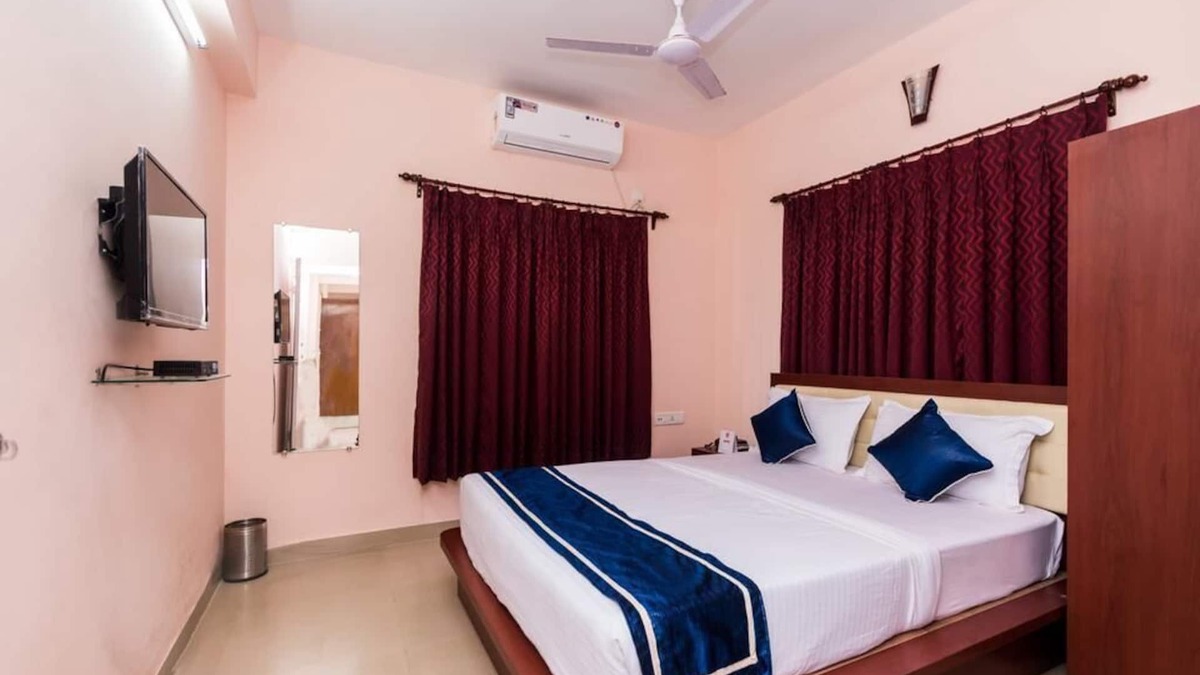 Sector II House | Kolkata Residence Guest House