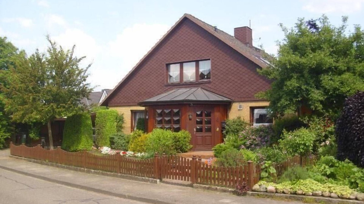 Wankendorf Apartment | Komfort-Ferienwohnung BURCK 97 qm , 3 Schlafzimmer, 2 WC