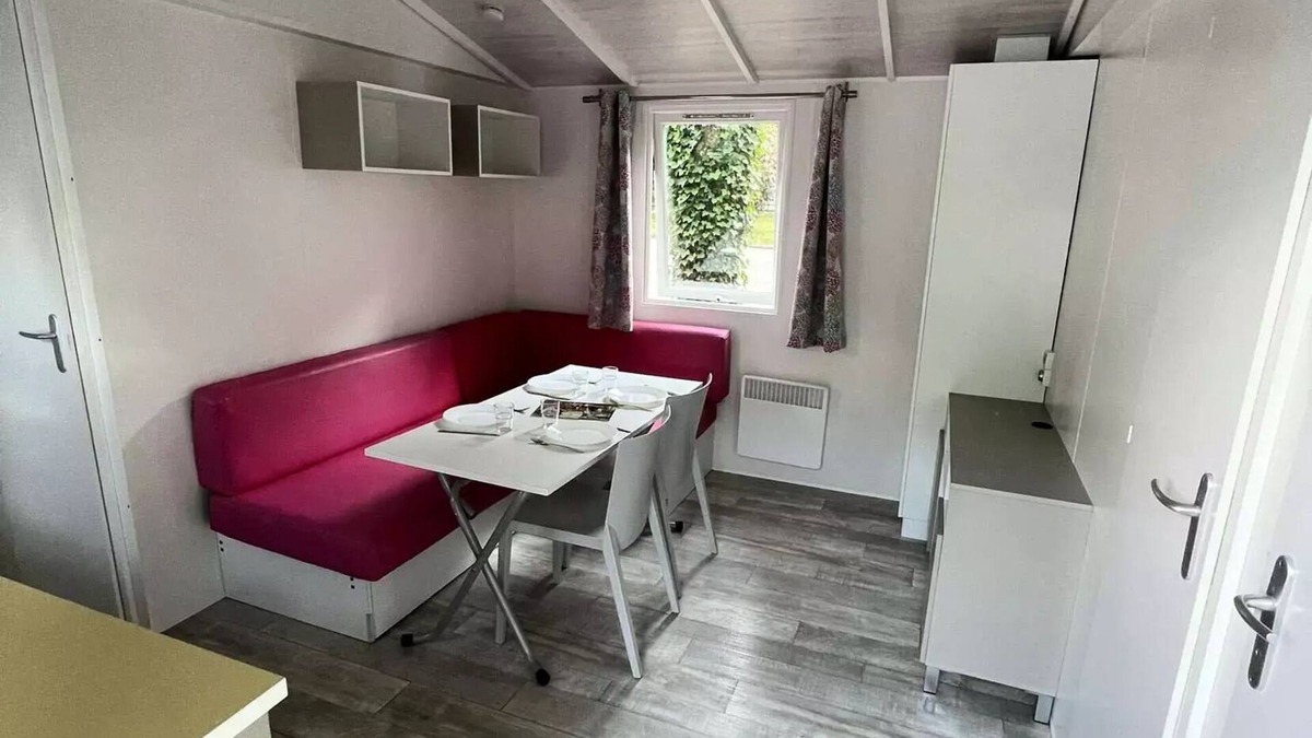 Ornans House | Komfort-Mobilheim NEU 2 Schlafzimmer 4 Personen