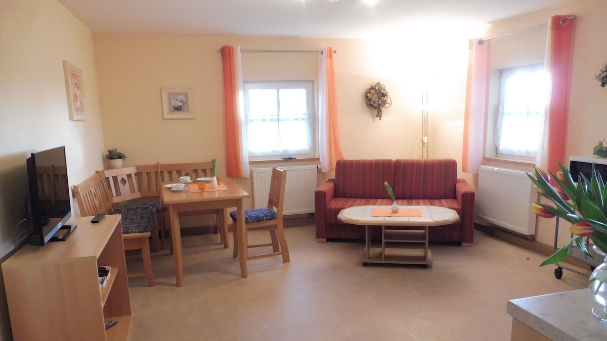 Thiersheim Apartment | Komfortable Ferienwohnung mit Balkon