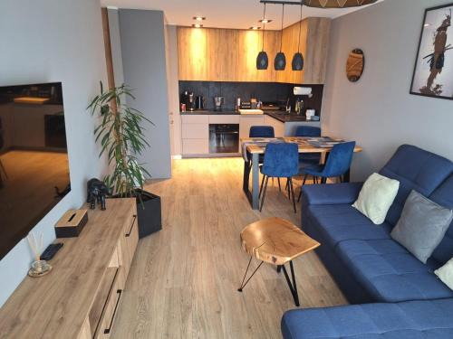 Gliwice Apartment | Komfortowy apartament dla 7 osób CH Arena, prywatny parking