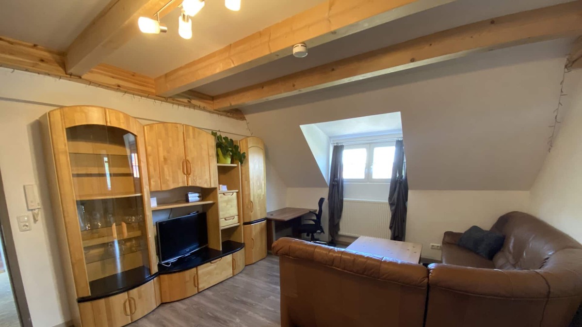 Wallersdorf Apartment | Komplett Ausgestattete 4 Zi Wohnung