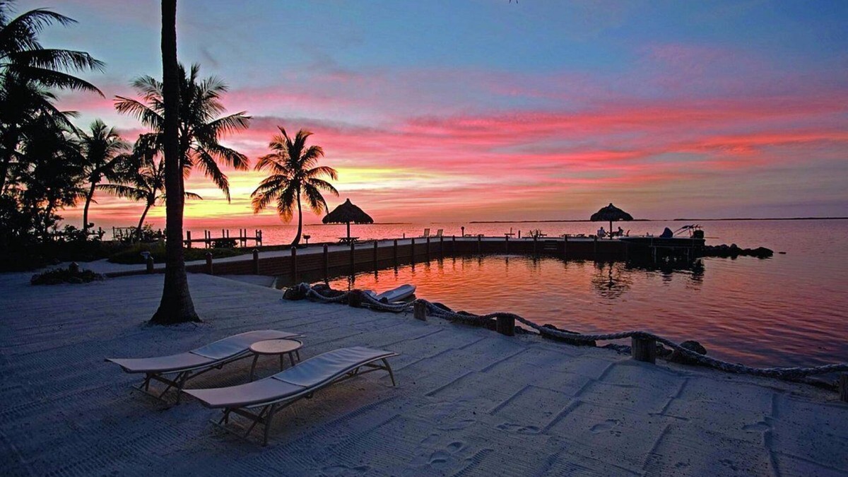 Rock Harbor Hotel | Kona Kai Resort and Gallery - Adults Only
