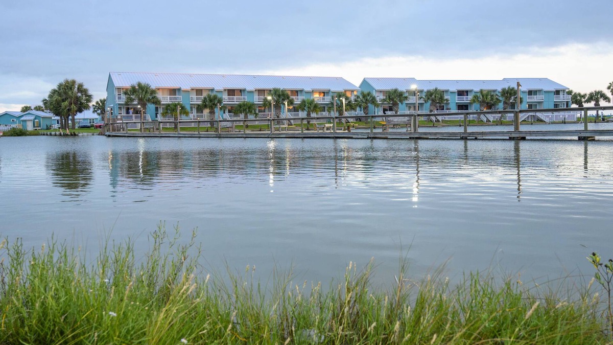 Rockport Condo | Kontiki Waterfront With Amazing Amenities!