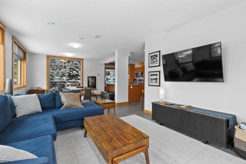 Sun Peaks Cabin | Kookaburra Lodge #203 By Bear Country