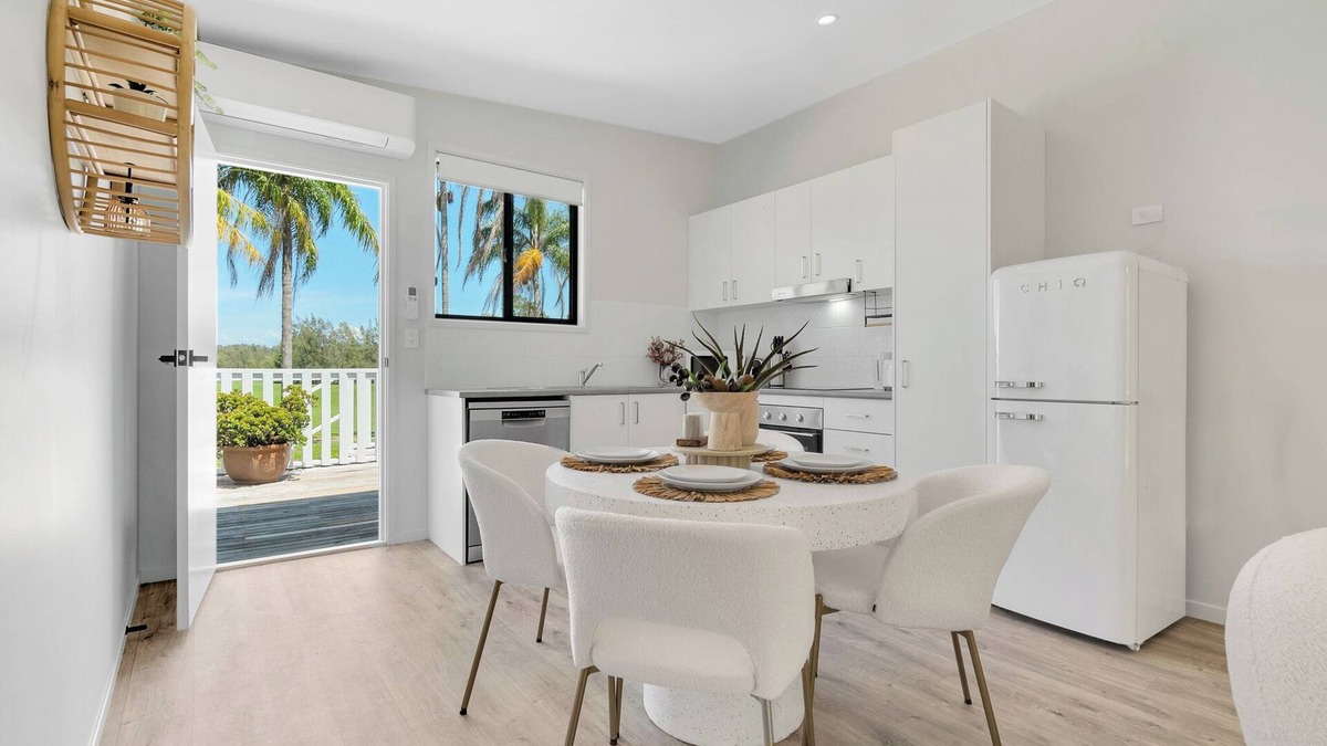 Repton Apartment | Kookaburra Luxe Riverside Retreat